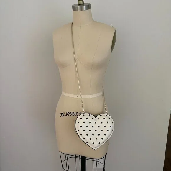 Kate Spade 3D Cabana Dot Heart Crossbody Parchment with Black Dots - Picture 1 of 12